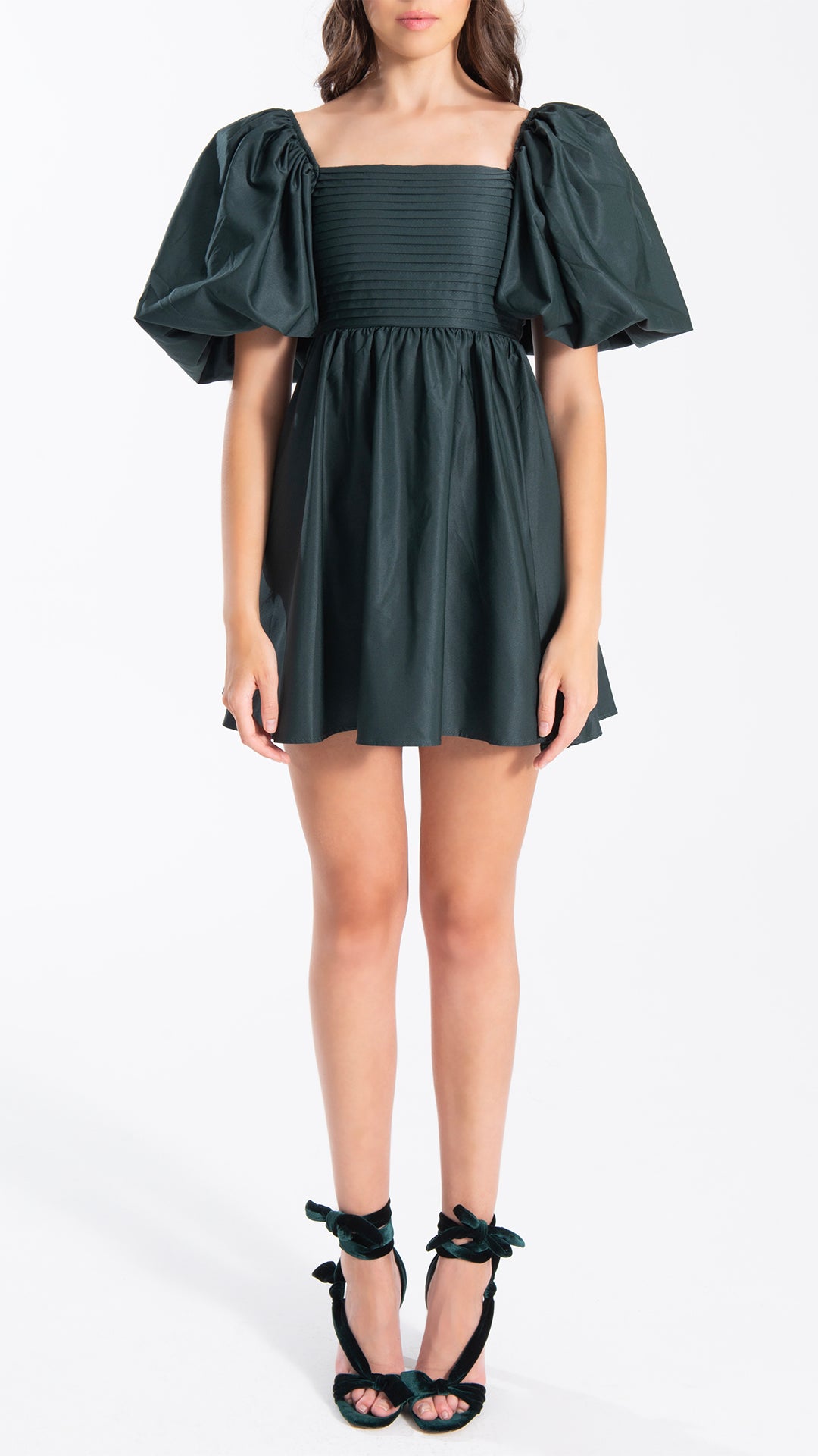 Kleid mit Rückendetail