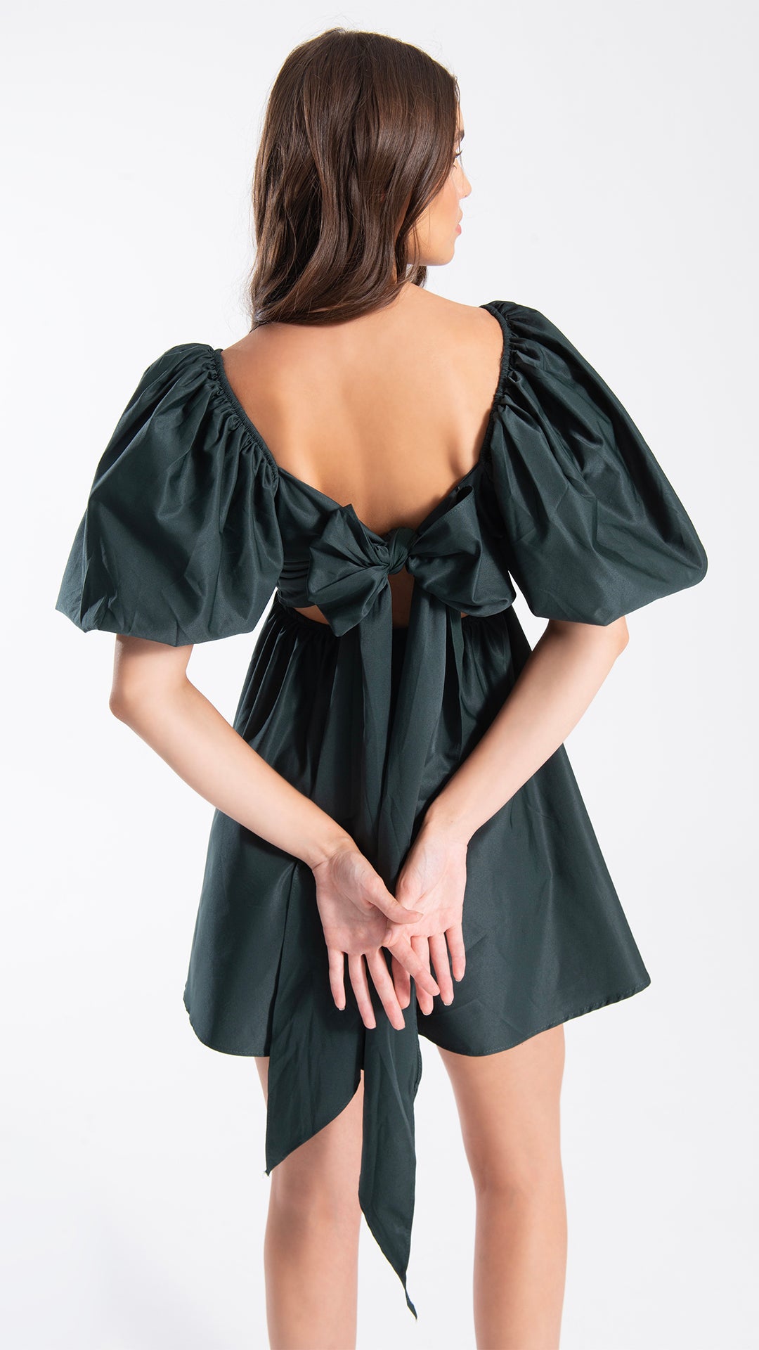 Kleid mit Rückendetail