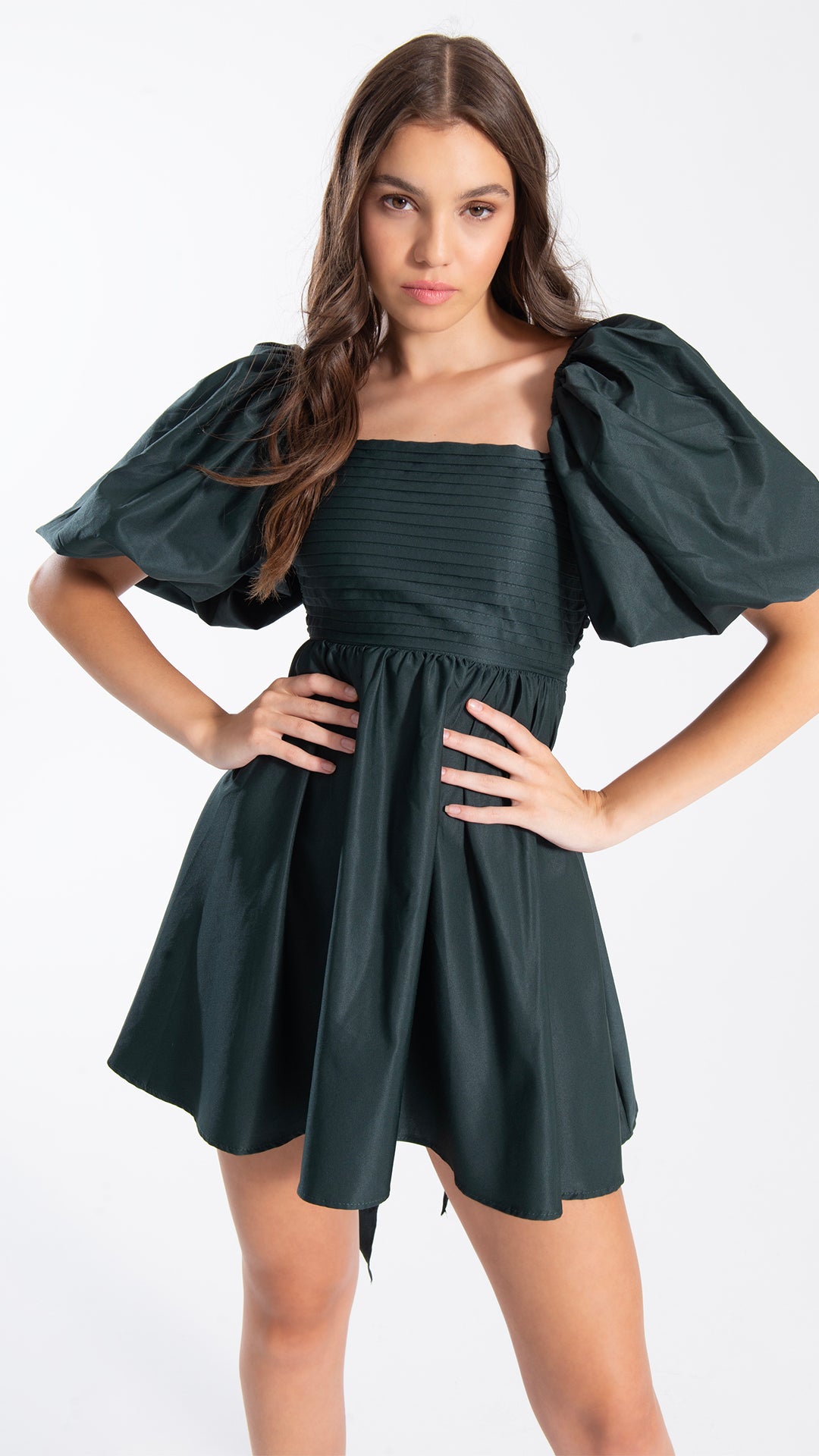 Kleid mit Rückendetail