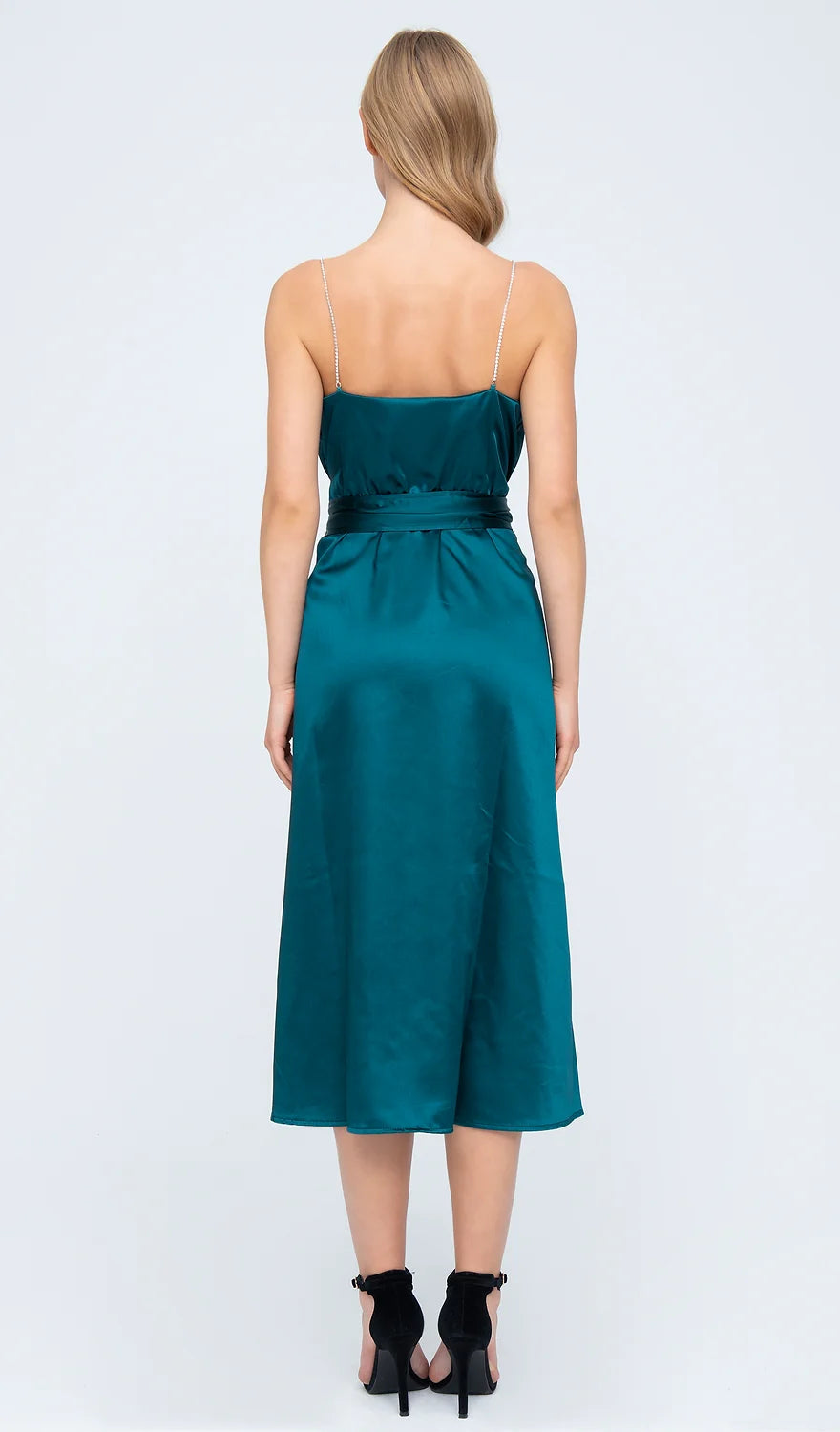 Kleid mit Steinträgern