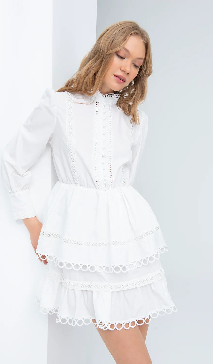Kleid mit Gürtel
