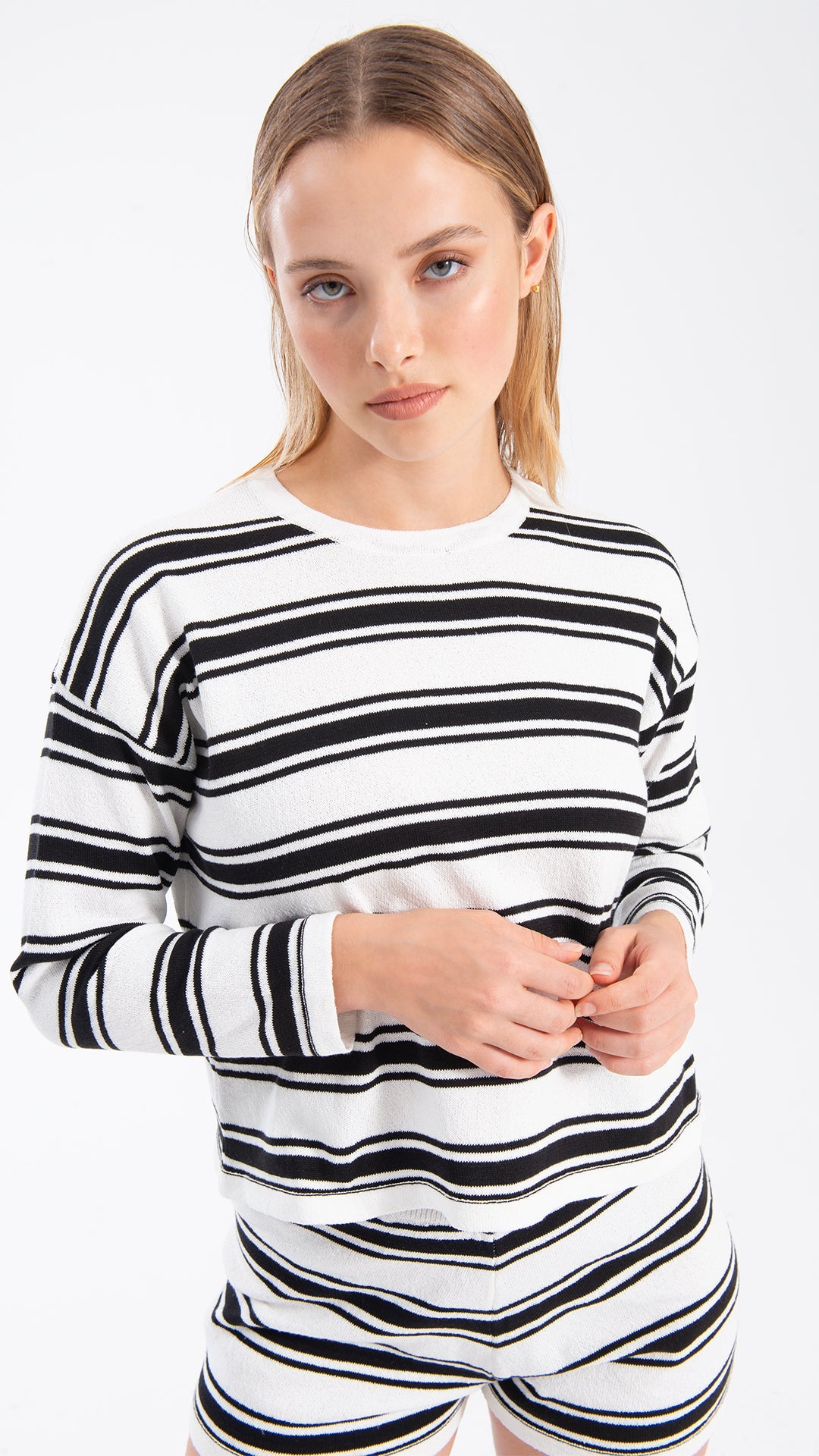 2 Teiler Short & Pullover